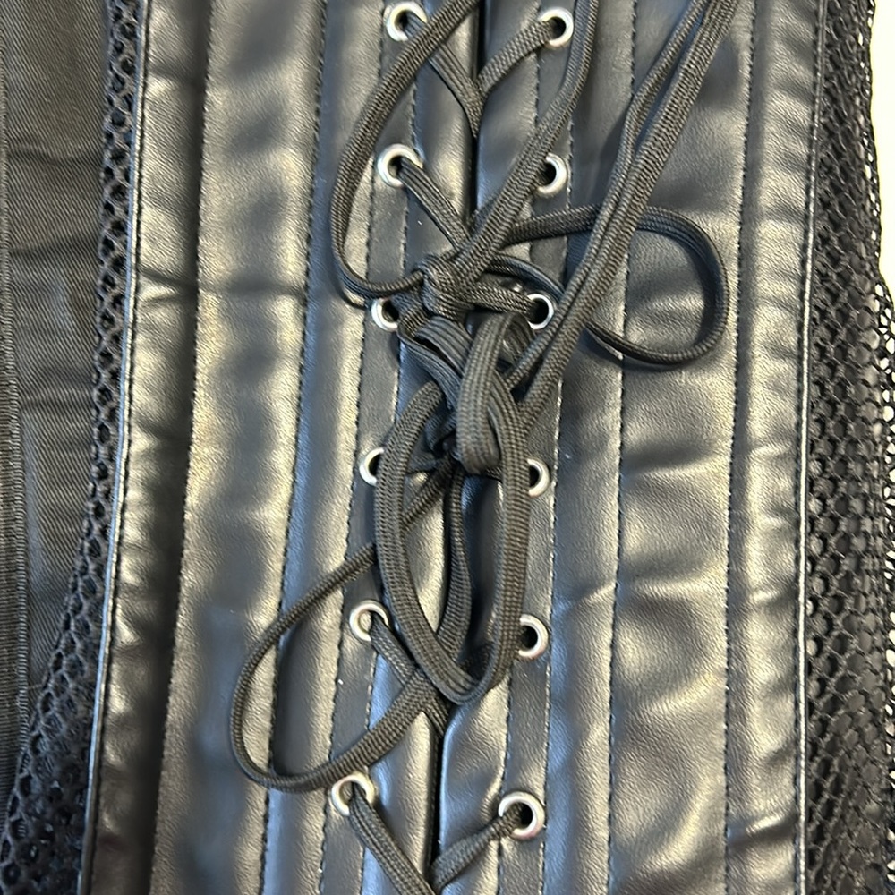 Daisy Corset - Picture 13 of 14